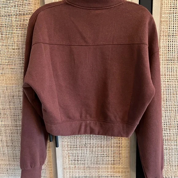 Athleta cropped sweatshirt jacket. Brown. Size L. - Picture 2 of 8